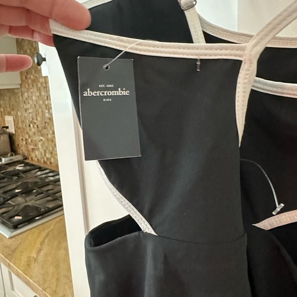 tennis dress - Picture 2 of 4